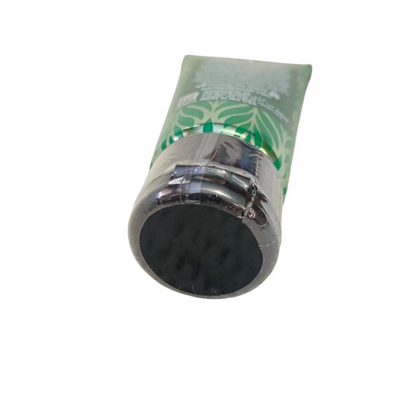 Perfectly Posh Giving Me Life Face Mask 2 Oz New Sealed Brightening Exfoliating - Picture 4 of 4